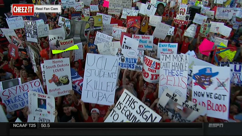 Illustration for article titled jet fUel Can't meLt steel beAms: Your Tucson College GameDay Sign Roundup